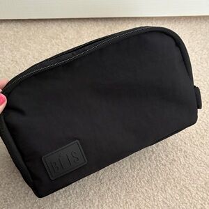 BEIS The toiletry bag